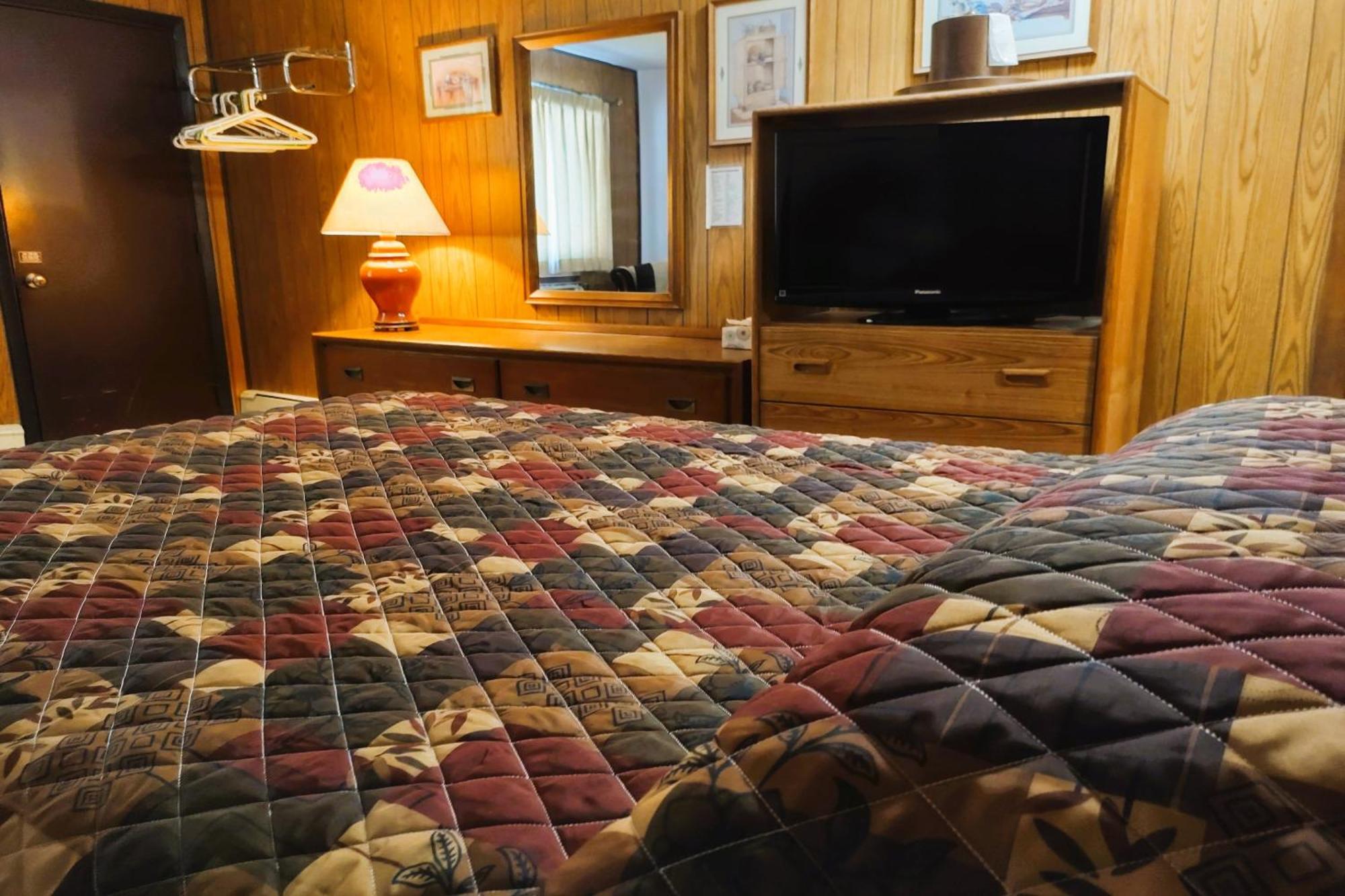 Love Hotels Voyageur By Oyo At International Falls Mn Экстерьер фото